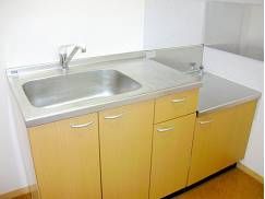 【キッチン】　ガスコンロ設置可　　室内洗濯機置場あり